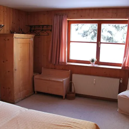 アパート Isolde Ebnit